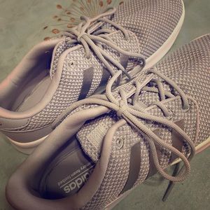 Addis’s Woman’s Tennis Shoes